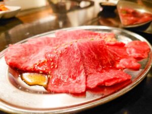 ブログ |焼肉ホルモンぎゅうた姫路本店 3 厚切りの焼肉用のお肉
